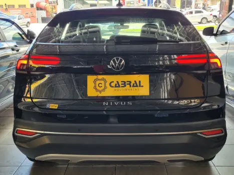 Nivus Highline 1.0 200 TSI Flex Aut.