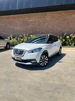 NISSAN KICKS S 1.6 16V Flex 5p Aut. 4 portas