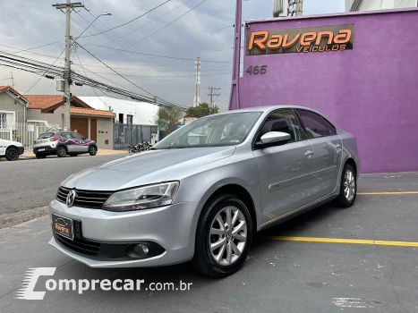 Volkswagen JETTA 2.0 Comfortline 4 portas