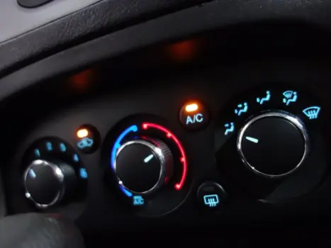 KA + - 1.5 TI-VCT SE PLUS SEDAN AUTOMÁTICO