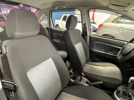 FIESTA 1.6 ROCAM SEDAN 8V FLEX 4P MANUAL