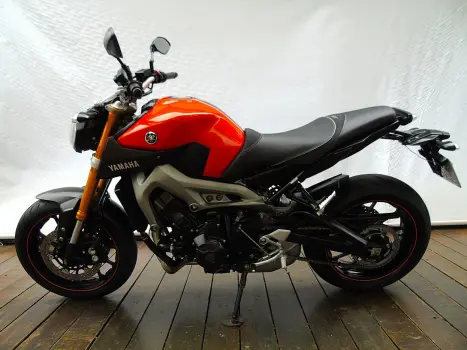 YAMAHA MT-09 ABS