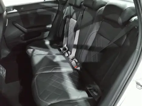 VIRTUS 1.4 250 TSI EXCLUSIVE AUTOMÁTICO