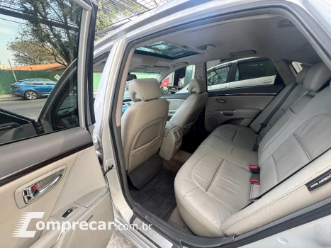 AZERA 3.3 MPFI GLS Sedan V6 24V