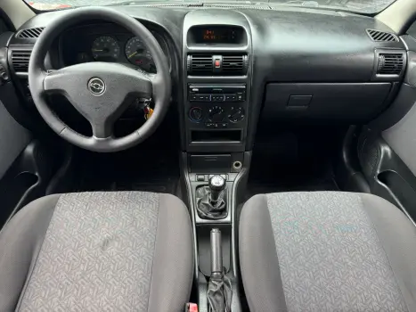 ASTRA 2.0 MPFI Advantage 8V