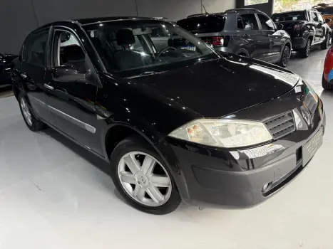 MEGANE 2.0 DYNAMIQUE SEDAN 16V GASOLINA 4P AUTOMÁTICO