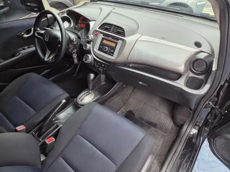 FIT 1.4 LX 16V FLEX 4P AUTOMÁTICO