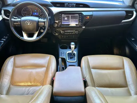 HILUX 2.8 SR 4X4 CD 16V DIESEL 4P AUTOMÁTICO