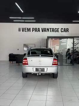 ASTRA 2.0 MPFI Advantage 8V