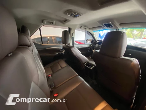 HILUX SW4 2.8 D-4d Turbo SRX Platinum 7L 4X4