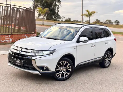 Mitsubishi Outlander GT 4WD 3.0 V6 (Aut) 4 portas