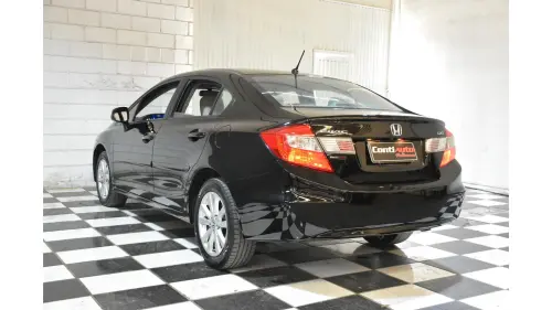 CIVIC - 1.8 LXS 16V 4P AUTOMÁTICO