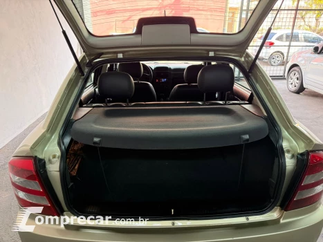 ASTRA 2.0 MPFI Advantage 8V