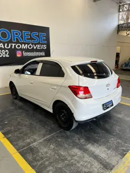 CHEVROLET ONIX 1.0 MPFI LT 8V