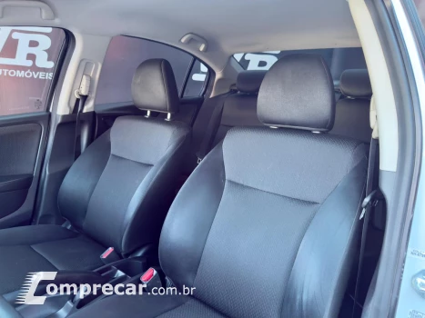 CITY 1.5 DX Sedan 16V