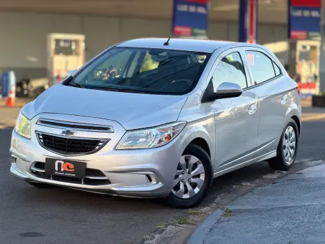 CHEVROLET ONIX HATCH Joy 1.0 8V Flex 5p Mec. 4 portas