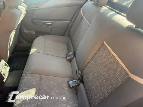 VECTRA 2.0 MPFI Expression 8V 140cv