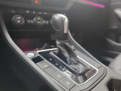 JETTA Comfort. 250 TSI 1.4 Flex 16v Aut.