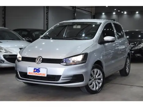 Volkswagen FOX - 1.0 MI TRENDLINE 8V 4P MANUAL 4 portas