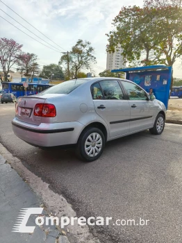 Polo Sedan 1.6 4P