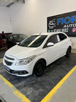 CHEVROLET CHEVROLET ONIX 1.0 MPFI LT 8V 4 portas