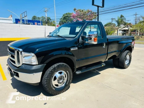 FORD F-250 3.9 XLT SUPER DUTY CABINE SIMPLES DIESEL 2 portas