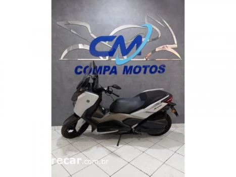 XMAX 250 CONNECTED ABS - SCOOTER