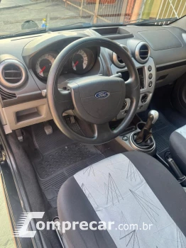 FIESTA 1.6 MPI Class Hatch 8V