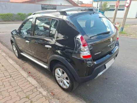 Sandero 1.6 STEPWAY 16V FLEX 4P AUTOMÁTICO