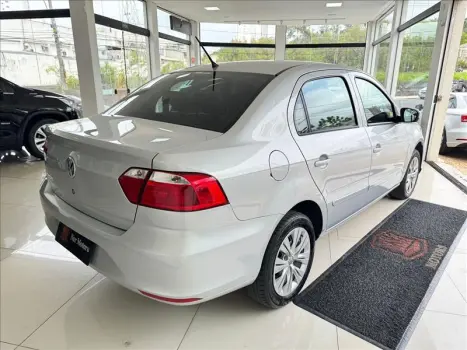 VOYAGE 1.0 12V MPI Totalflex