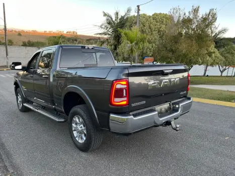 3500 6.7 I6 TURBO DIESEL LARAMIE CD 4X4 AUTOMÁTICO