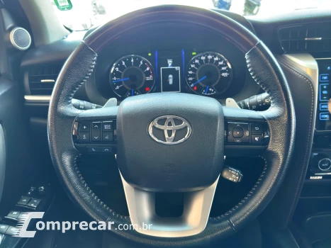 HILUX SW4 2.7 SRV 7 LUGARES 4X2 16V FLEX 4P AUTOMÁTICO