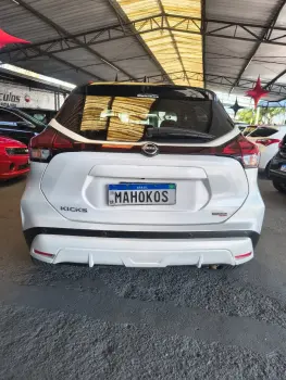 KICKS Exclusive 1.6 16V Flex Aut.