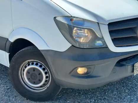 SPRINTER 2.2 CDI DIESEL CHASSIS 415 LONGO MANUAL