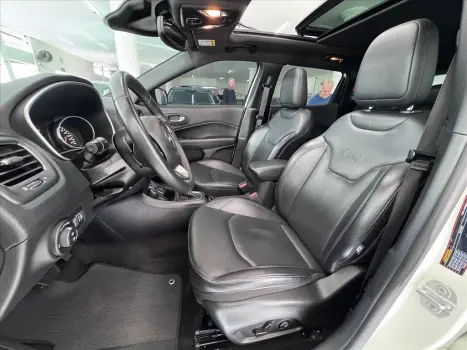 COMPASS 2.0 16V DIESEL S 4X4 AUTOMÁTICO