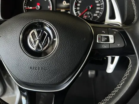 AMAROK 3.0 V6 TDI DIESEL HIGHLINE EXTREME CD 4MOTION AUTOMÁT