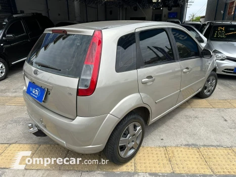 FIESTA 1.6 MPI Class Hatch 8V