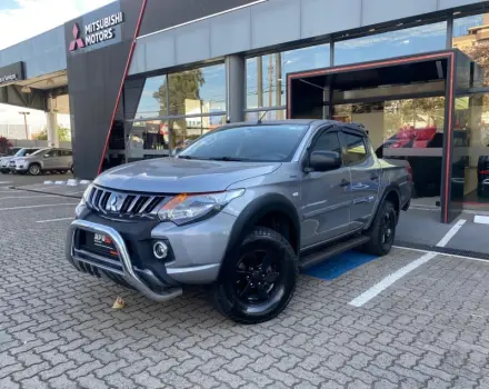 Mitsubishi L200 TRITON 2.4 16V Turbo Sport Outdoor GLS CD 4X4 4 portas