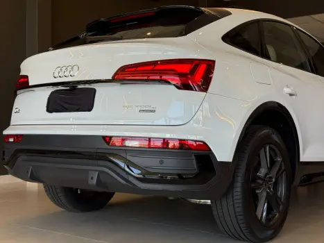 Q5 2.0 55 Tfsie Phev Sportback Performance Quattro S Tronic