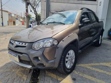 Fiat FIAT STRADA 1.8 MPI ADVENTURE CD 16V 2013 2 portas