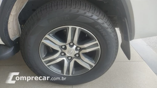 HILUX SW4 2.7 SRV 7 Lugares 4X2 16V