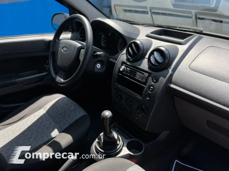 FIESTA 1.6 MPI First Sedan 8V