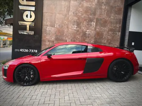 R8 5.2 FSI Coupe Plus Quattro V10 40V S Tronic