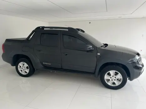 Renault DUSTER OROCH 1.6 16V SCE Expression 4 portas