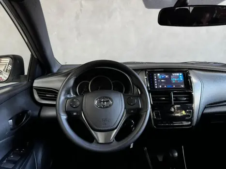 YARIS 1.5 16V FLEX XL MULTIDRIVE