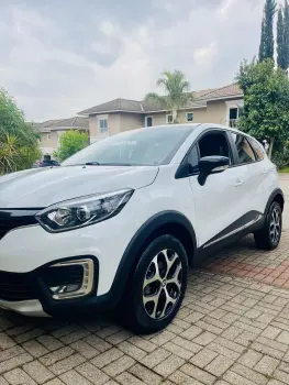 Renault CAPTUR 2.0 16V Intense 4 portas