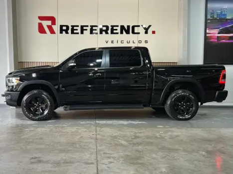 1500 5.7 V8 GASOLINA REBEL CD 4X4 AUTOMÁTICO