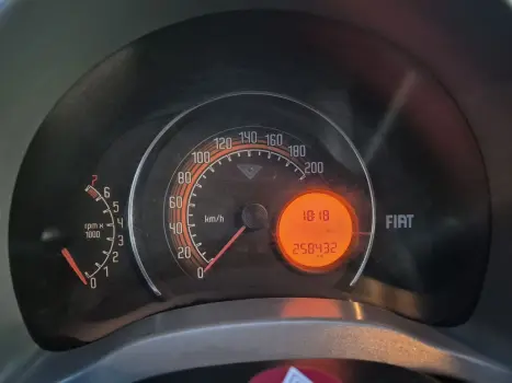 Fiorino Furgão 1.4 FLEX