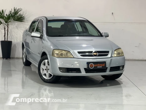 ASTRA 2.0 MPFI Advantage Sedan 8V