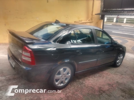 ASTRA 2.0 MPFI Elite Sedan 8V